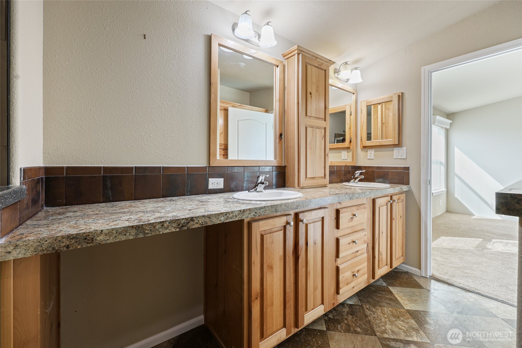 3516 Meadowbrook Lane SE, Lacey, WA 98503-4209