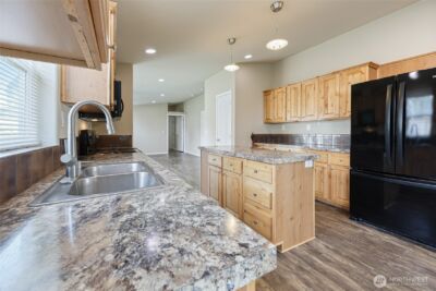 3516 Meadowbrook Lane SE, Lacey, WA 98503-4209 - Photo 2