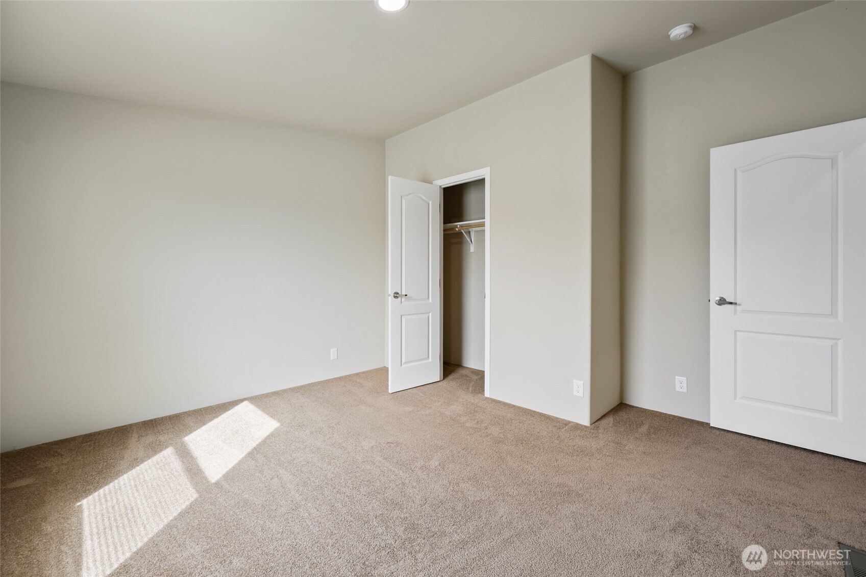 3516 Meadowbrook Lane SE, Lacey, WA 98503-4209