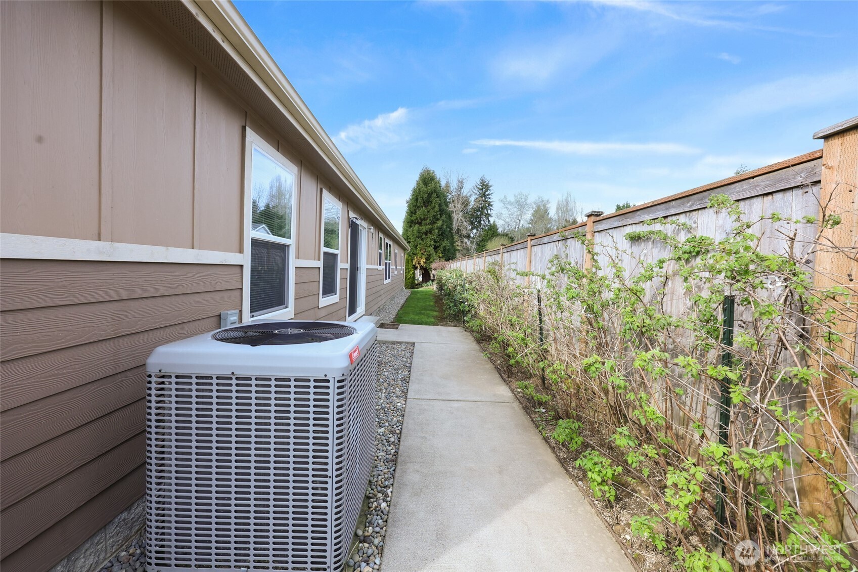 3516 Meadowbrook Lane SE, Lacey, WA 98503-4209