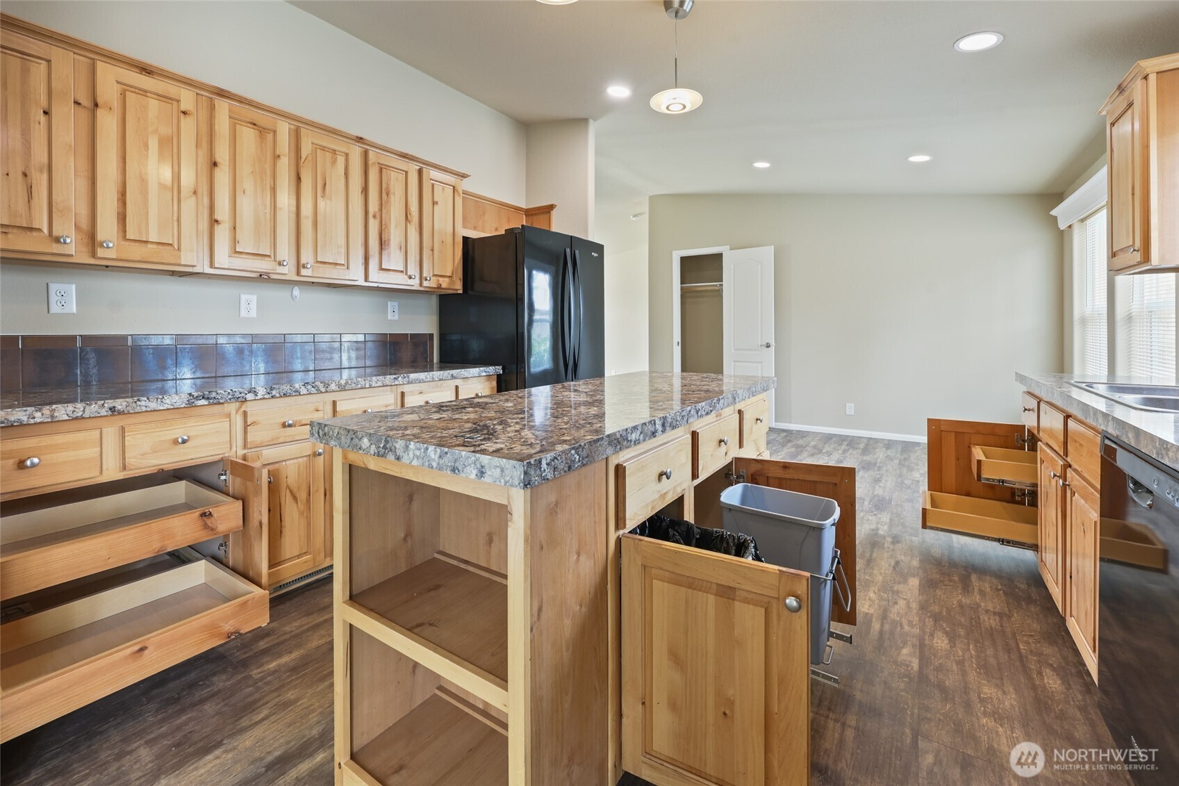 3516 Meadowbrook Lane SE, Lacey, WA 98503-4209