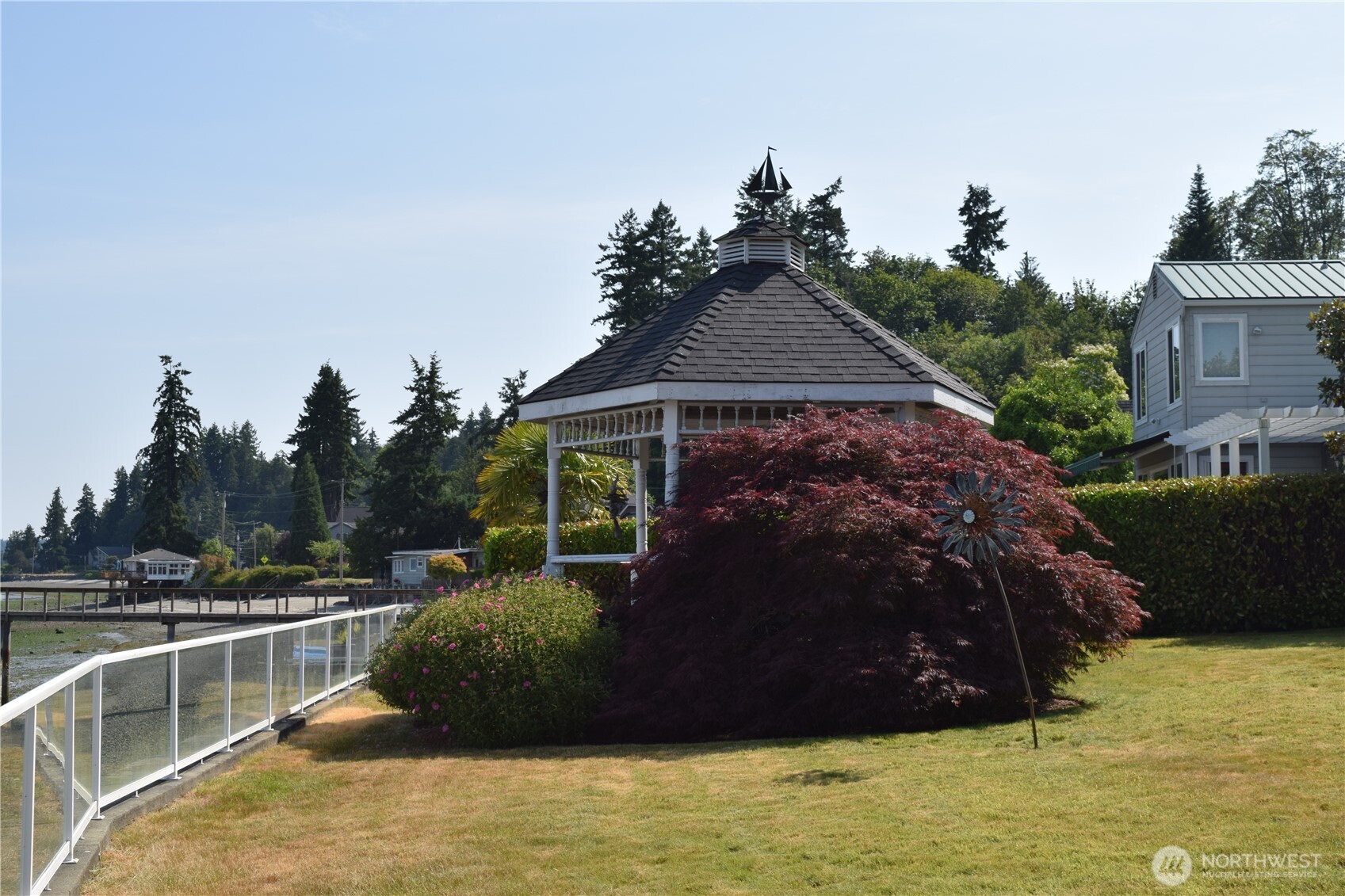 3538 Beach Drive E, Port Orchard, WA 98366-8136