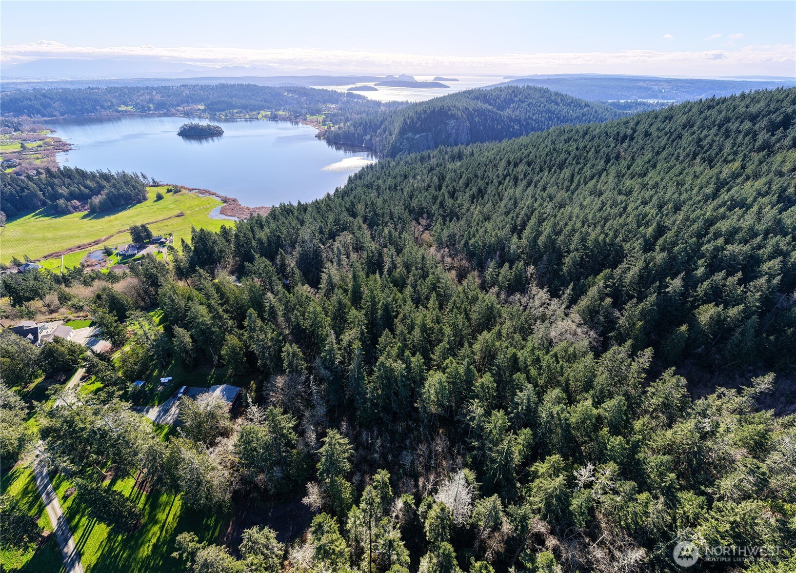 13998 Donnell Rd , Anacortes, WA 98221