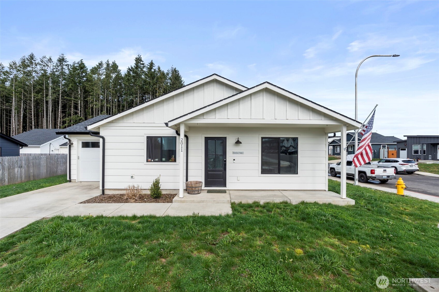 2011 Apple Road , Winlock, WA 98596