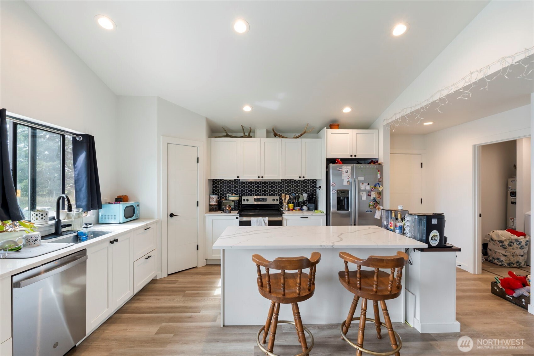 2011 Apple Road , Winlock, WA 98596