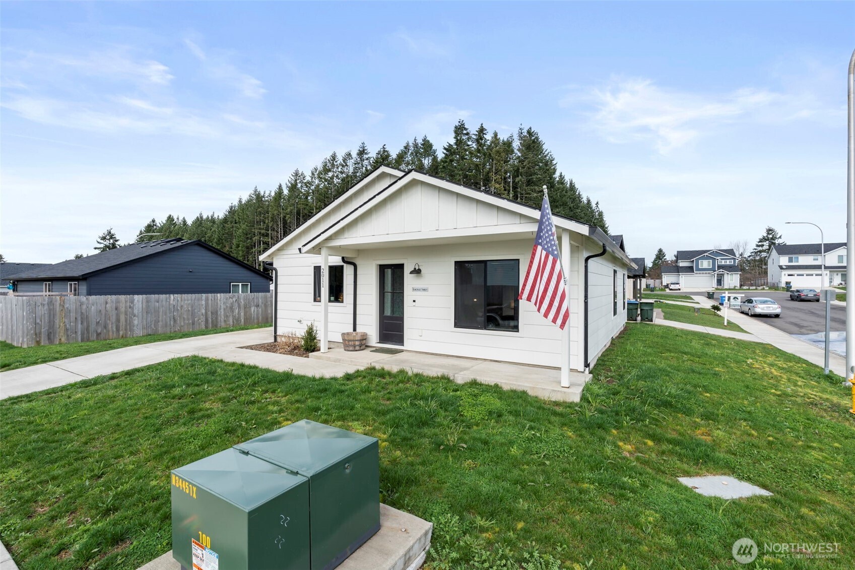 2011 Apple Road , Winlock, WA 98596