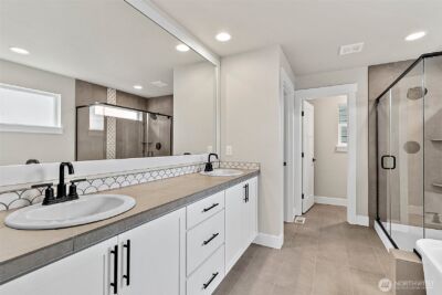 14307 SE 284th Place , Kent, WA 98042 - Photo 31