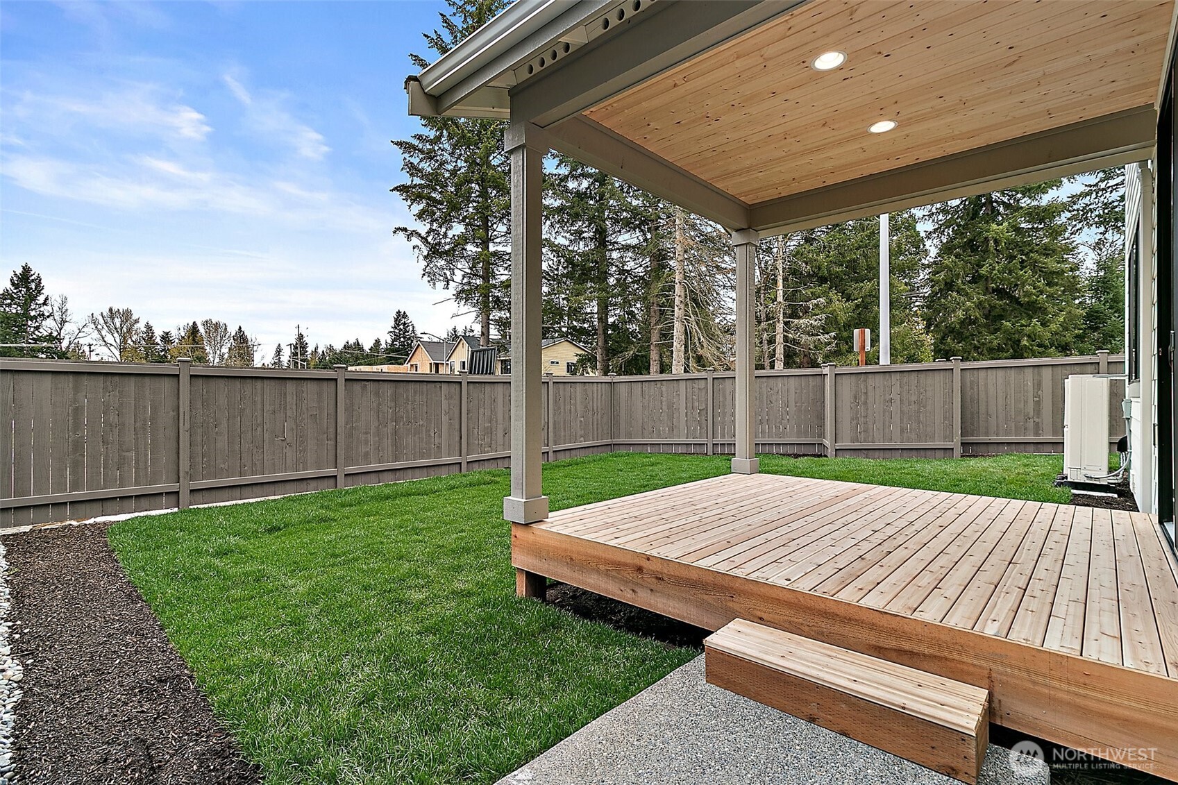 14307 SE 284th Place , Kent, WA 98042