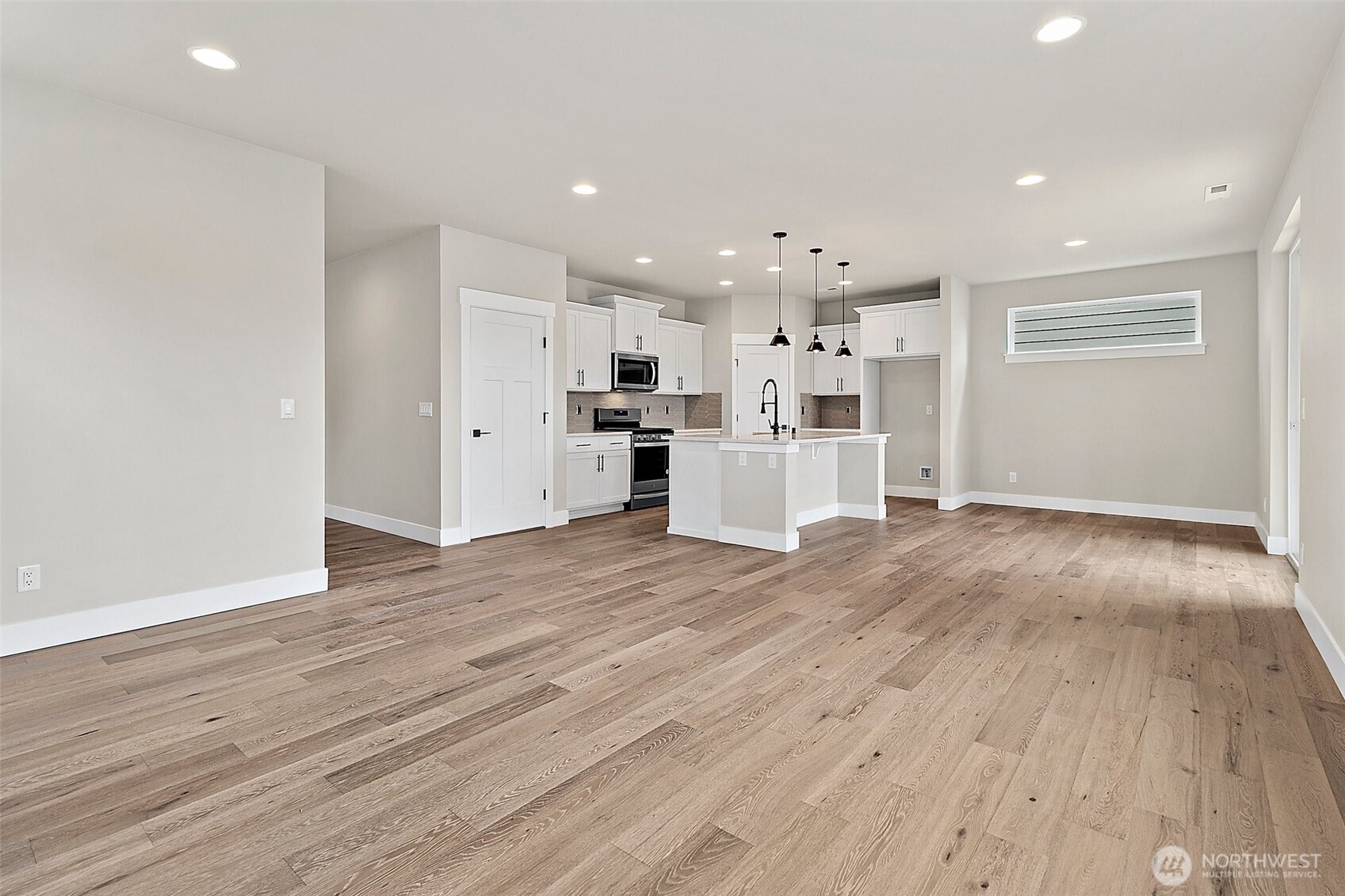 14307 SE 284th Place , Kent, WA 98042