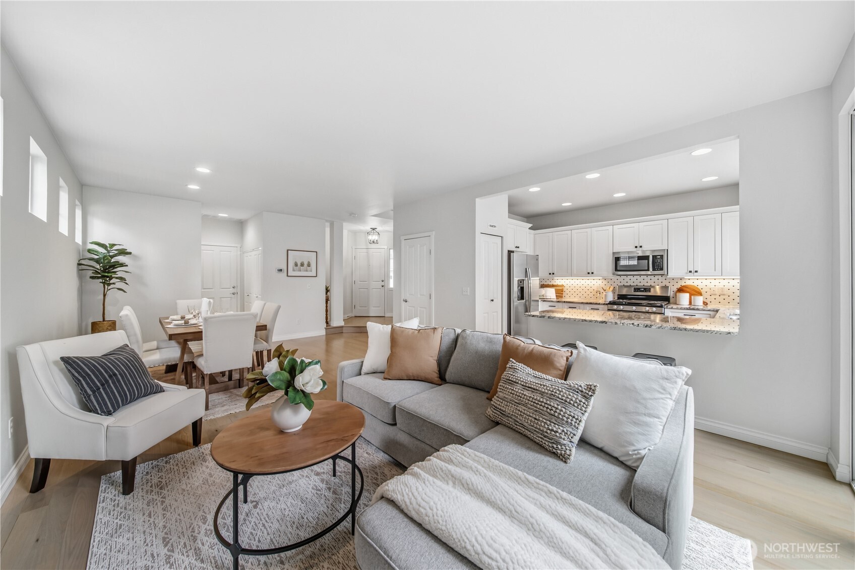 205 Newport Way NW #J1, Issaquah, WA 98027
