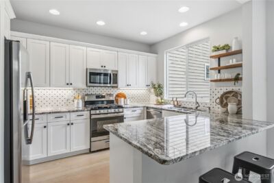 205 Newport Way NW #J1, Issaquah, WA 98027 - Photo 15