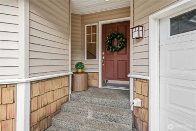 205 Newport Way NW #J1, Issaquah, WA 98027 - Photo 2