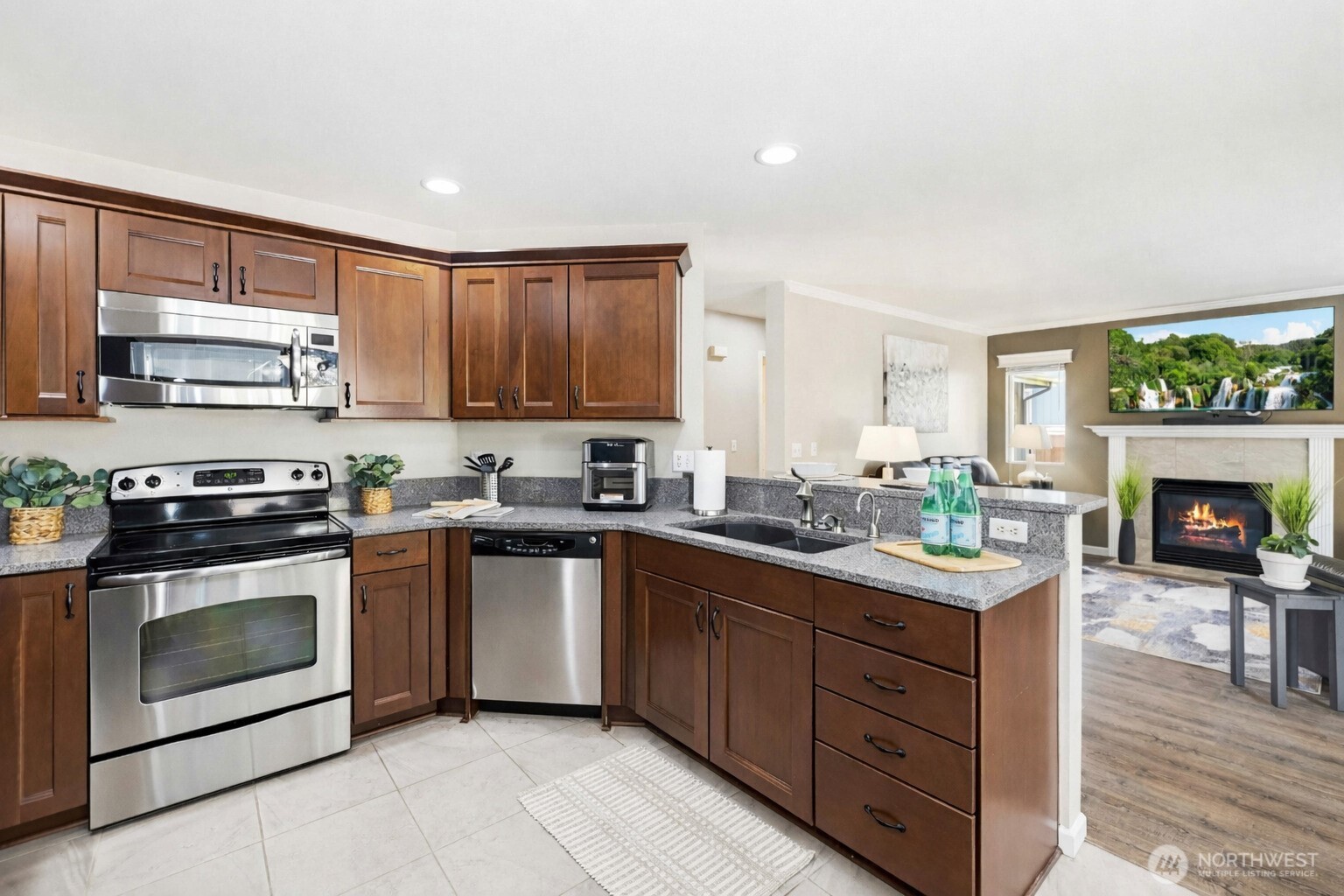 23634 SE 267th Place , Maple Valley, WA 98038