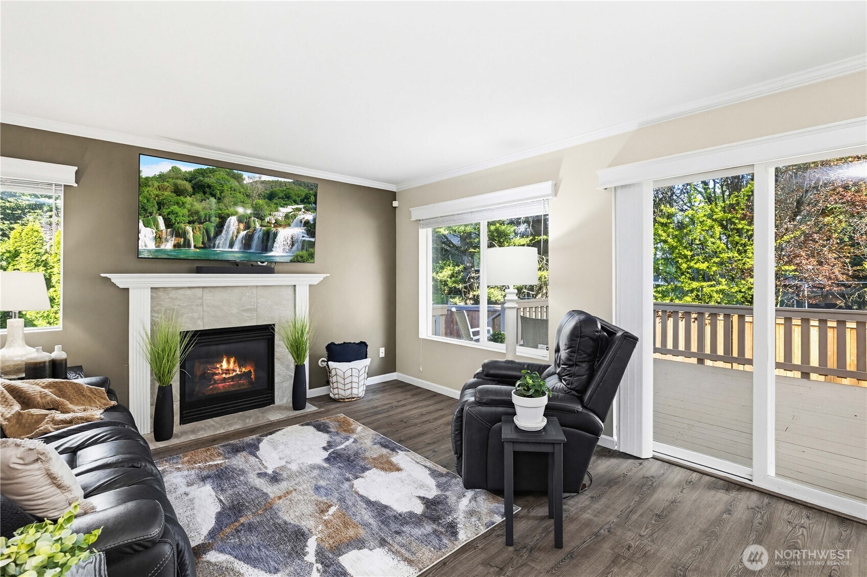 23634 SE 267th Place , Maple Valley, WA 98038