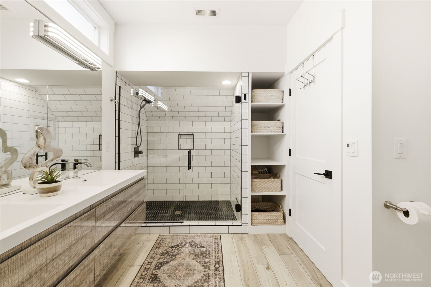 1070 25th Avenue E, Seattle, WA 98112