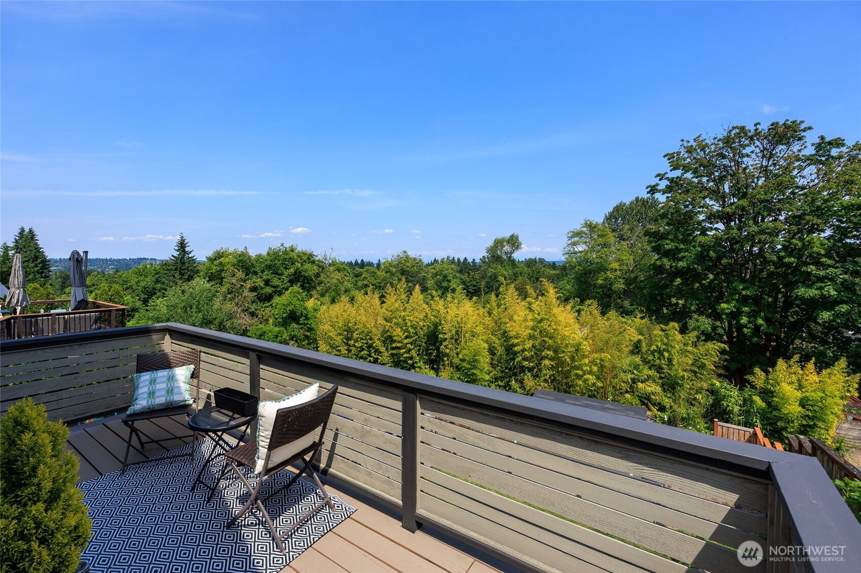 1070 25th Avenue E, Seattle, WA 98112