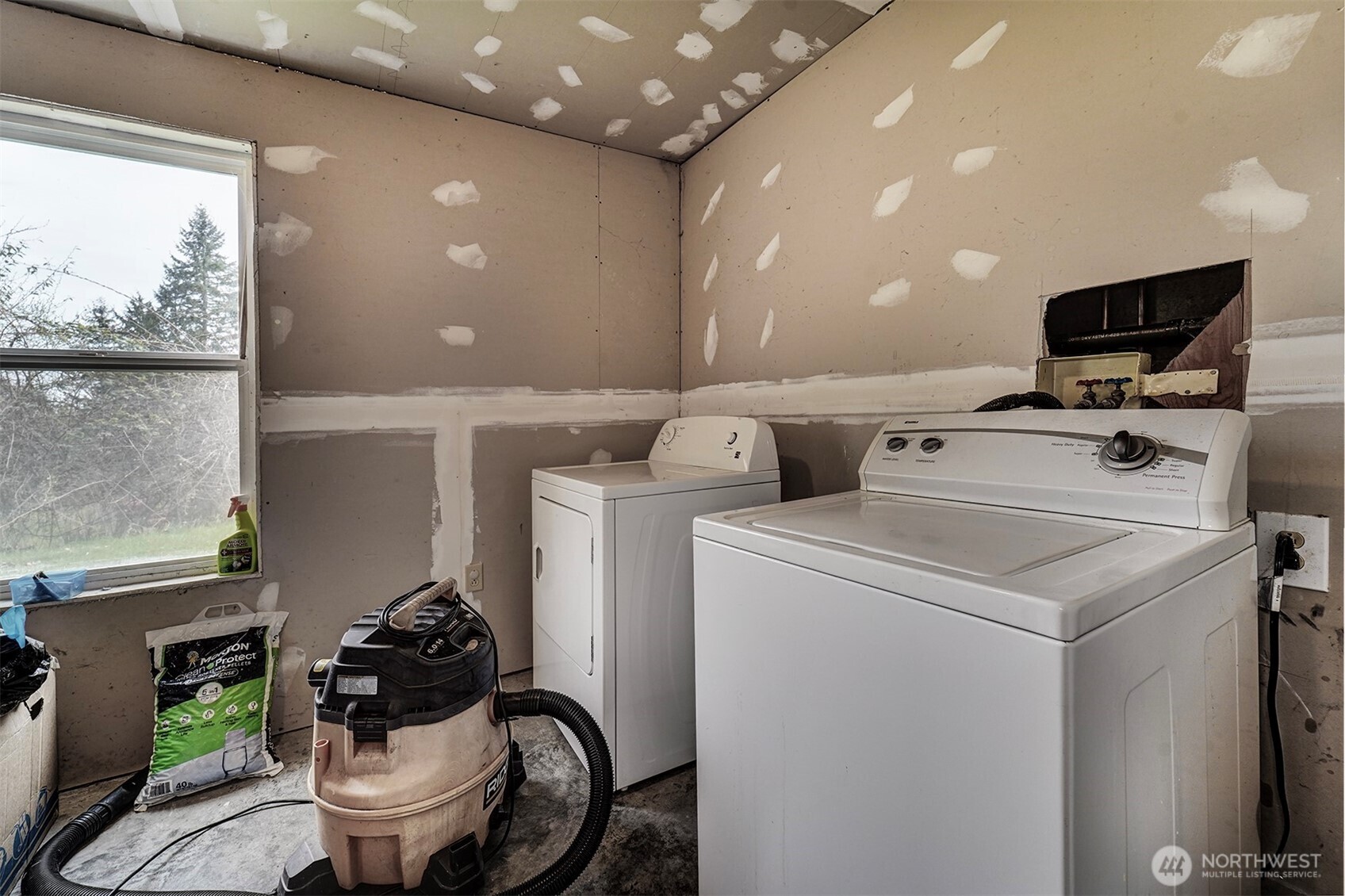 31481 Night Owl Avenue NE, Kingston, WA 98346