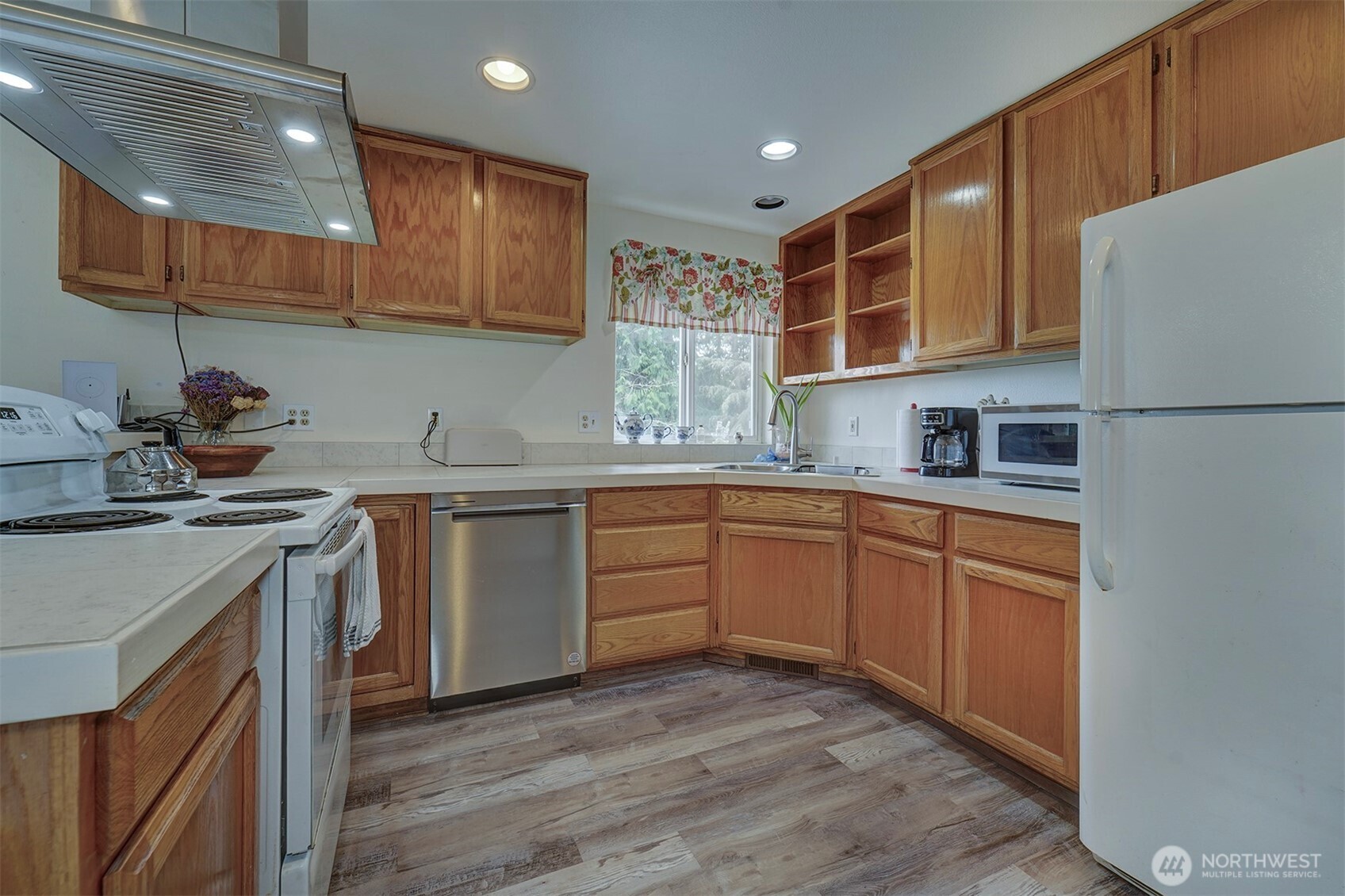 31481 Night Owl Avenue NE, Kingston, WA 98346
