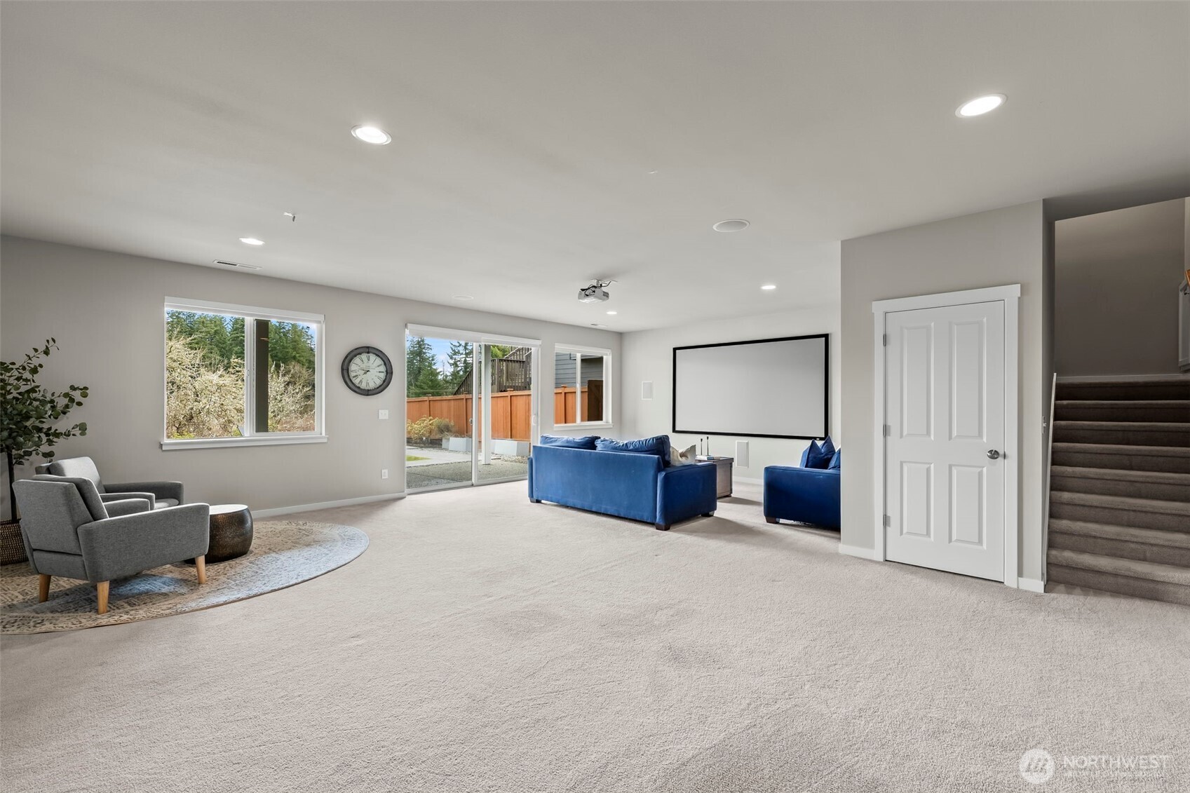 1644 211th Avenue SE, Sammamish, WA 98075