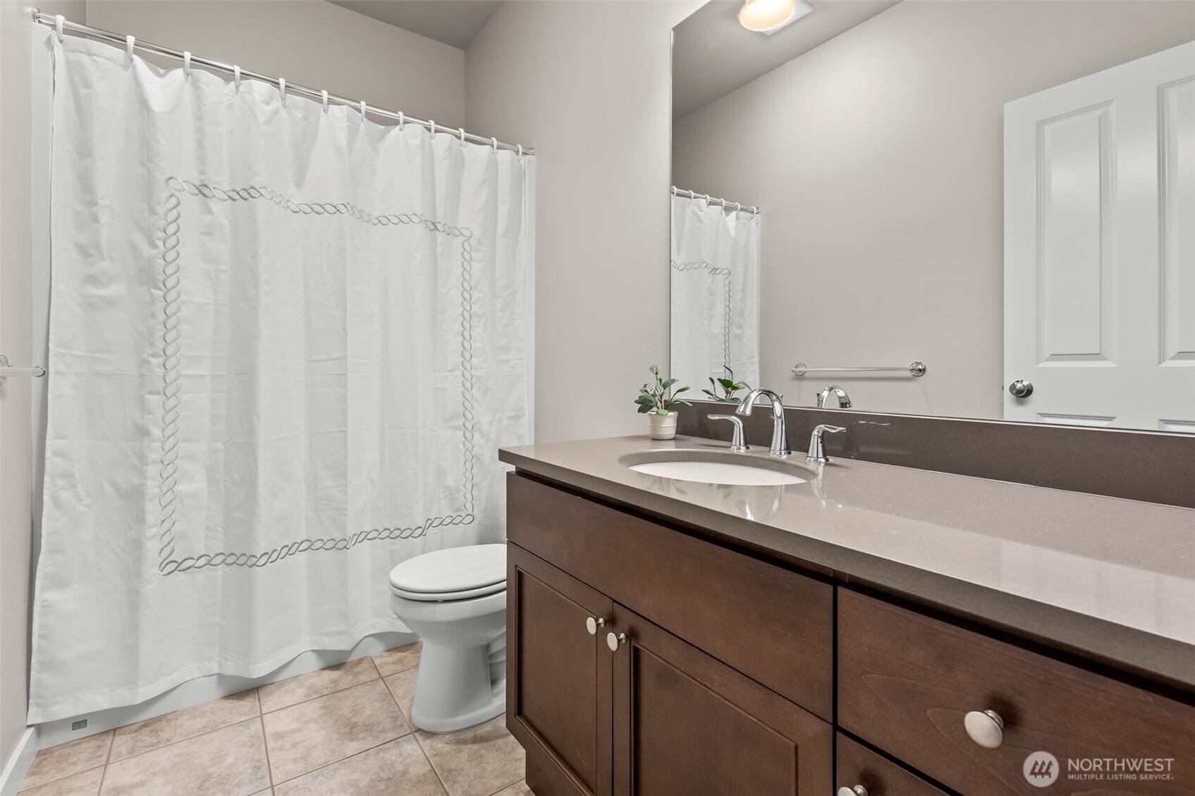 1644 211th Avenue SE, Sammamish, WA 98075