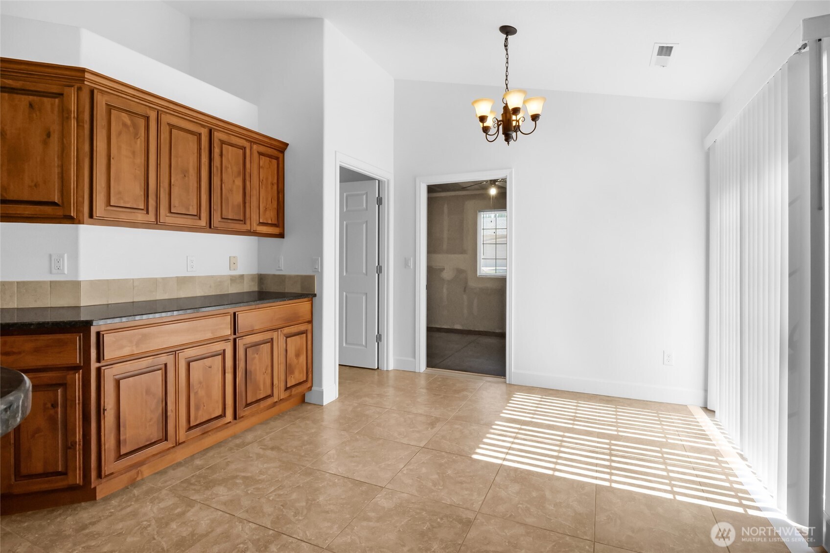 9083 SE Castlewood Drive , Moses Lake, WA 98837