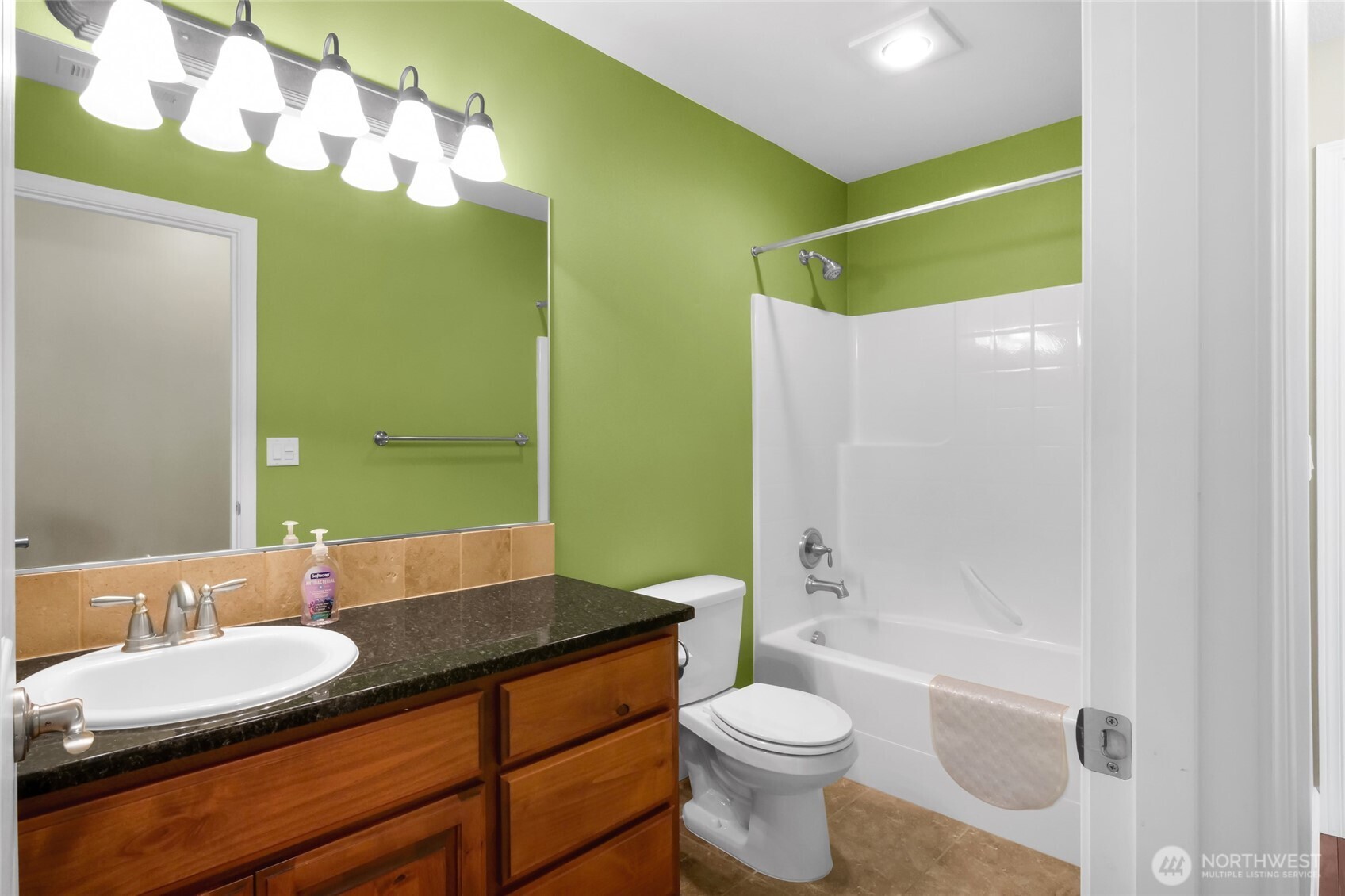 9083 SE Castlewood Drive , Moses Lake, WA 98837