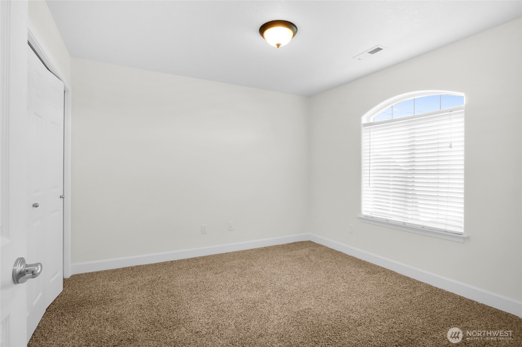 9083 SE Castlewood Drive , Moses Lake, WA 98837