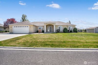 9083 SE Castlewood Drive , Moses Lake, WA 98837 - Photo 5