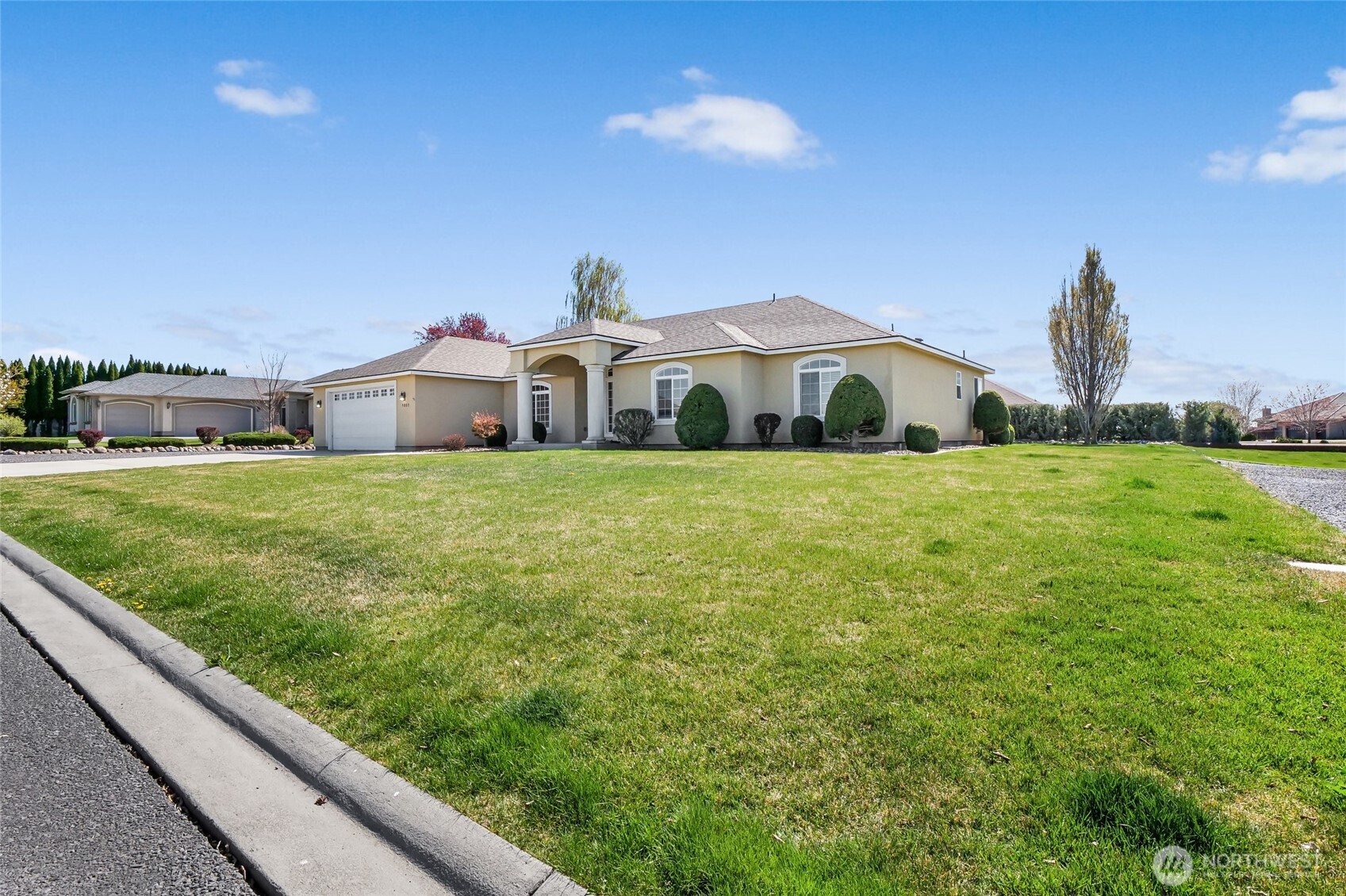 9083 SE Castlewood Drive , Moses Lake, WA 98837