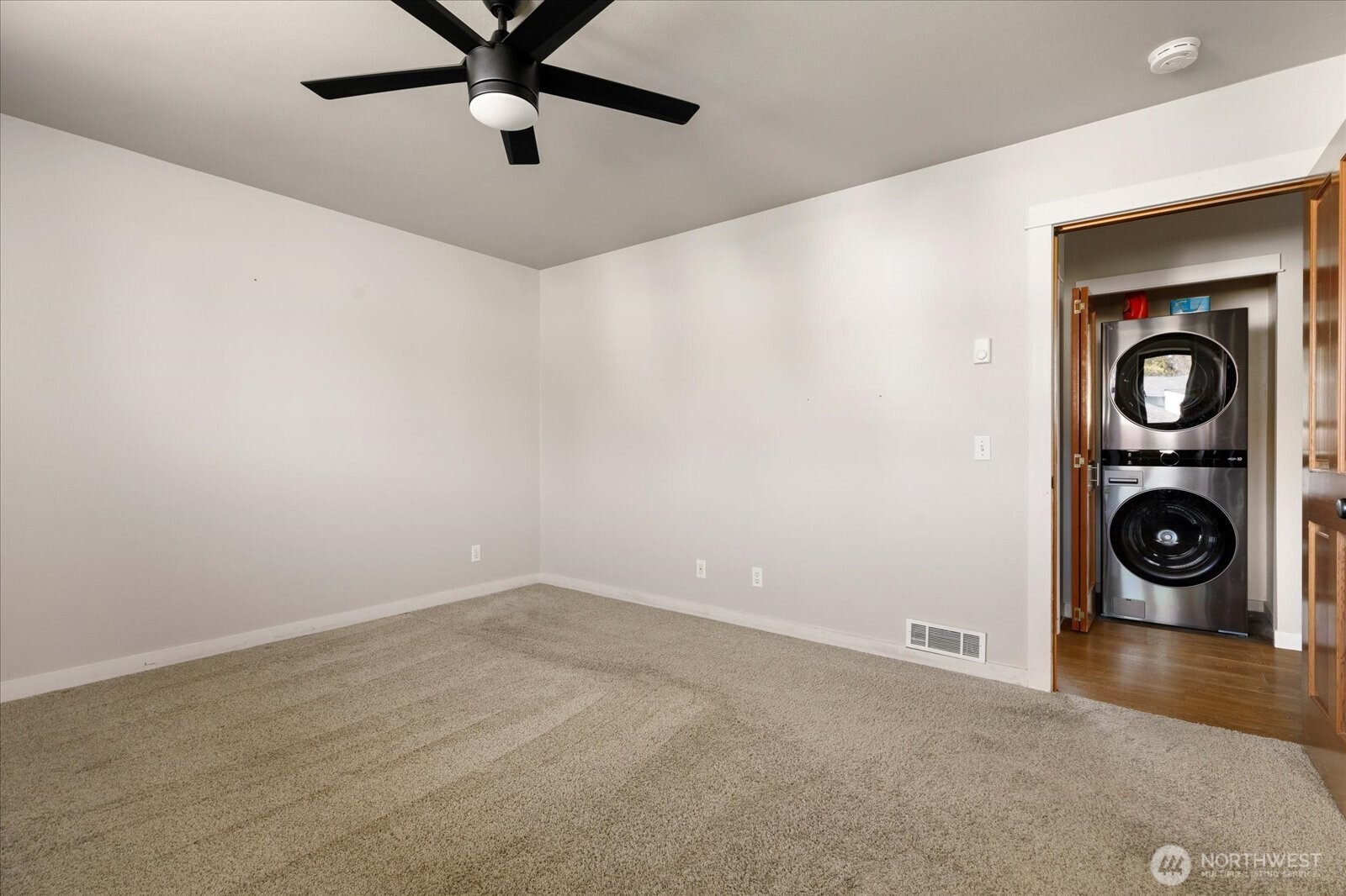 911 NE Leach Street ##911, Coupeville, WA 98239