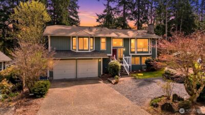 15709 SE 178th Court , Renton, WA 98058
