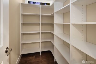 12204 Ashworth Avenue N, Seattle, WA 98133 - Photo 17