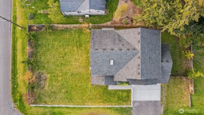 12204 Ashworth Avenue N, Seattle, WA 98133 - Photo 39