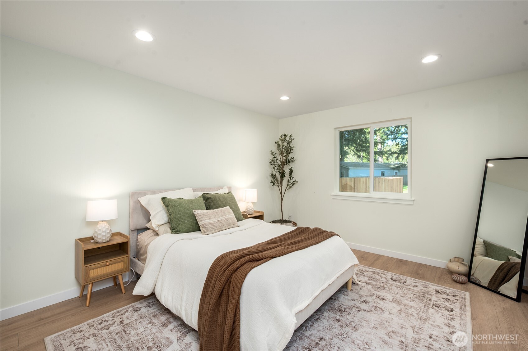 3655 Galiano Dr , Ferndale, WA 98248