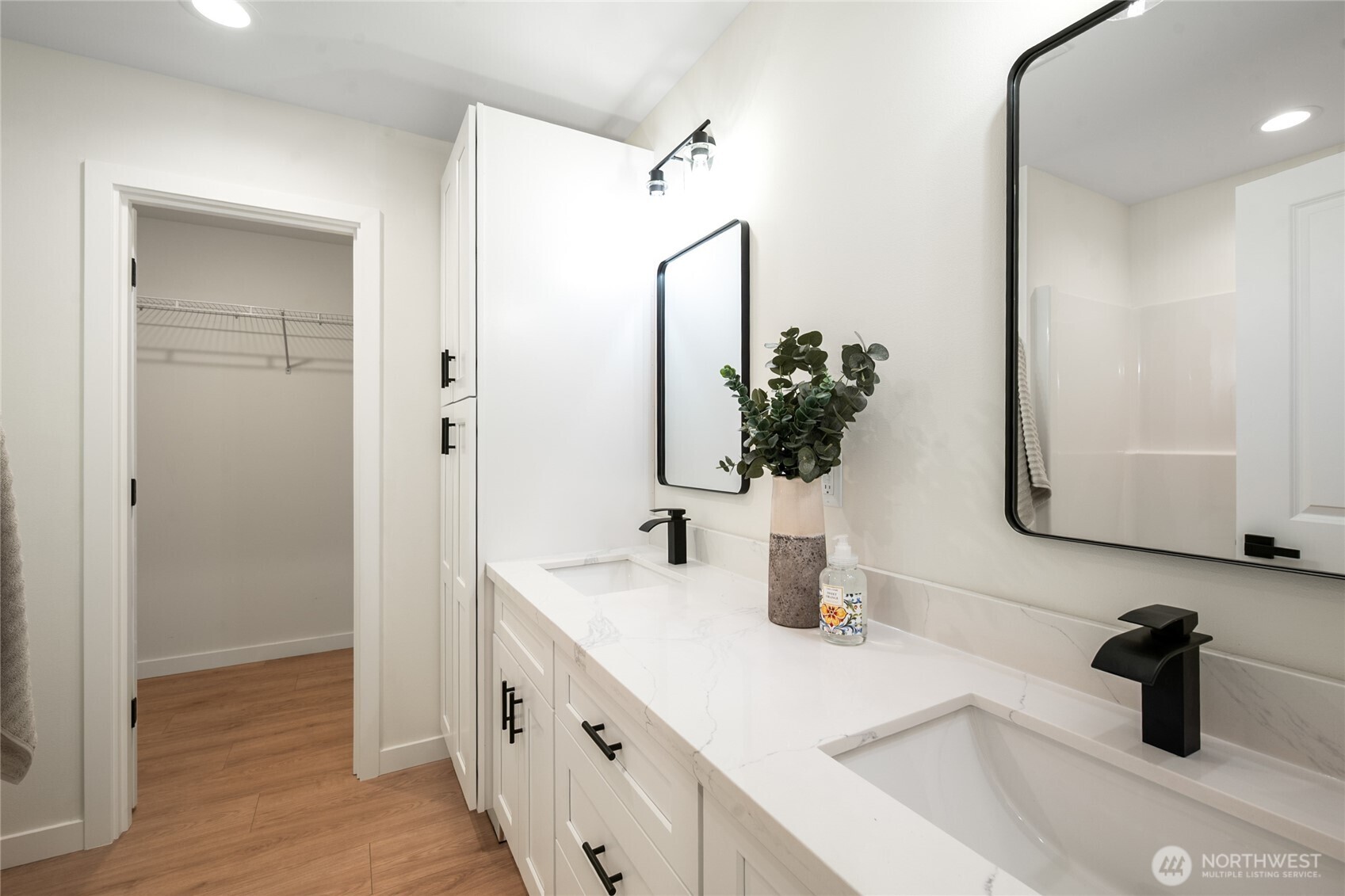 3655 Galiano Dr , Ferndale, WA 98248