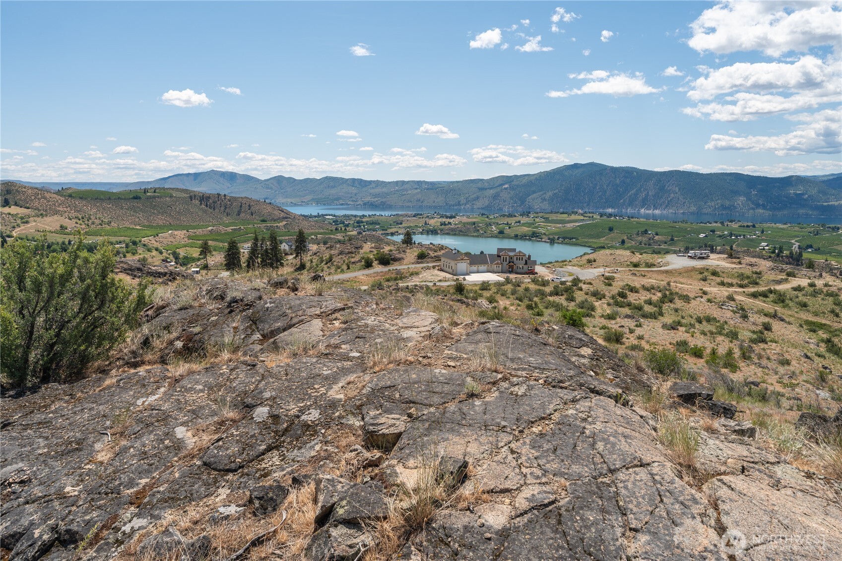 661 Glory View Lane #2, Manson, WA 98831