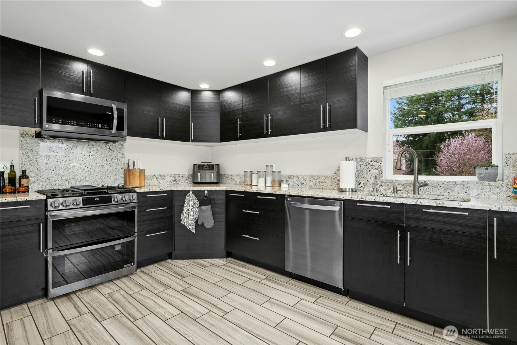 11807 51st Avenue NE, Marysville, WA 98271