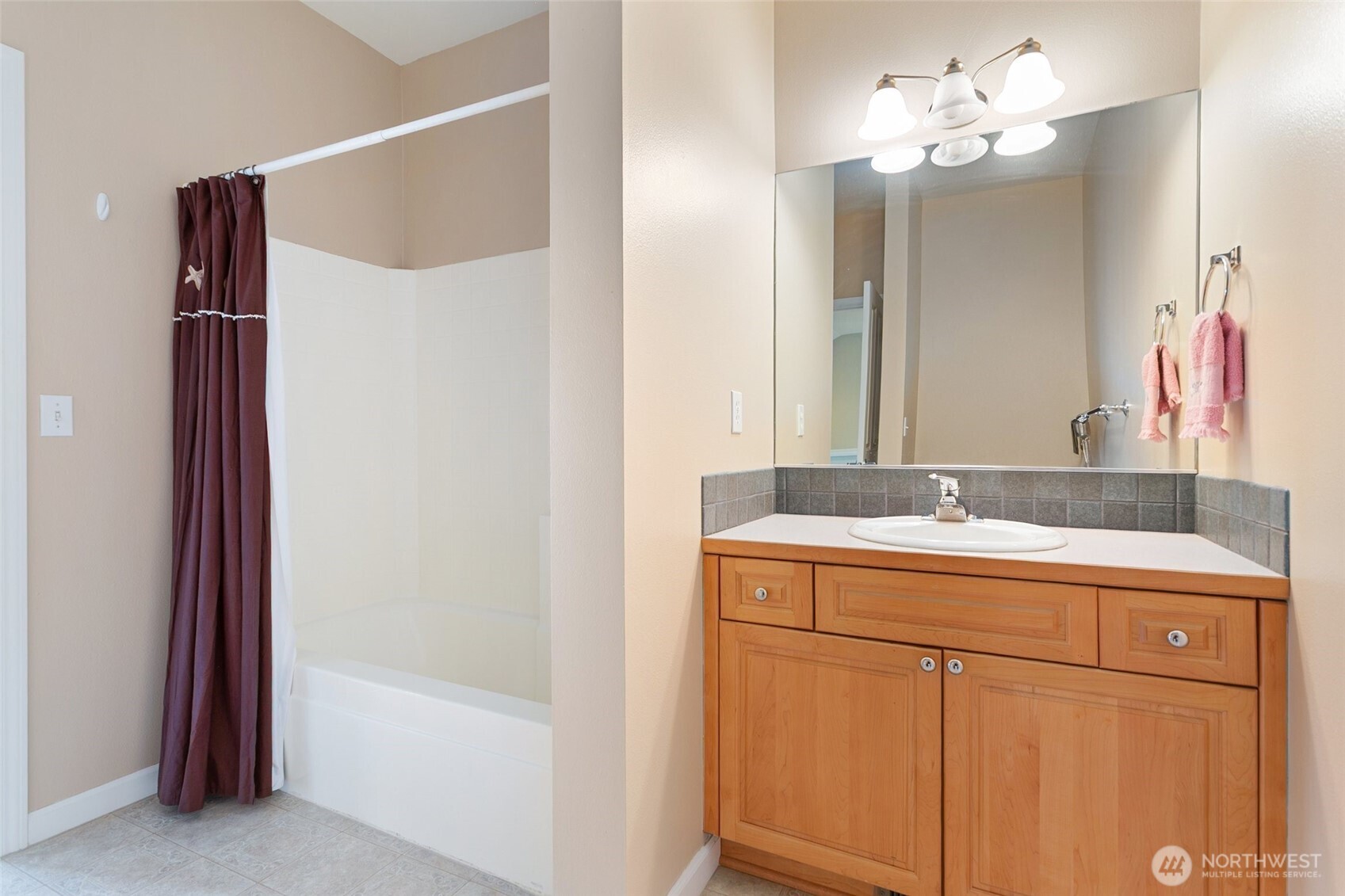 31853 48th Circle SW #16-B, Federal Way, WA 98023