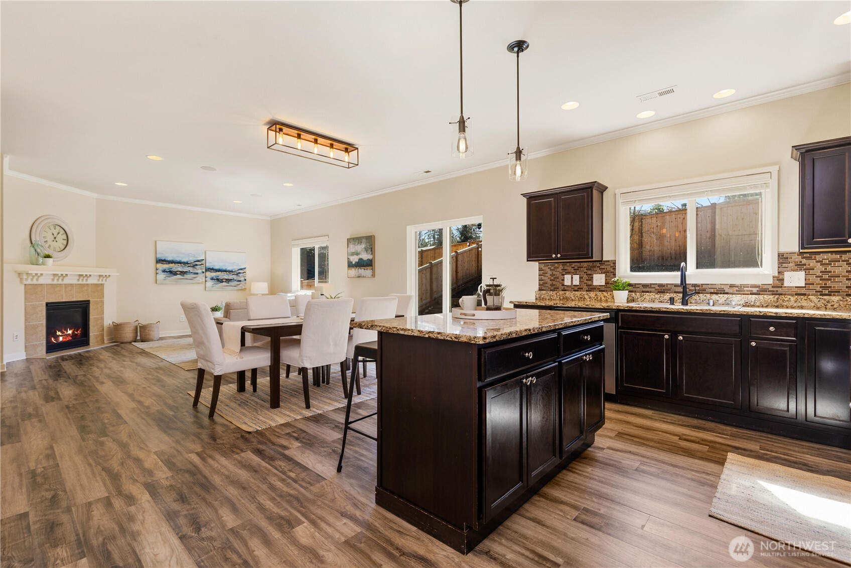 130 202nd Place SW, Lynnwood, WA 98036