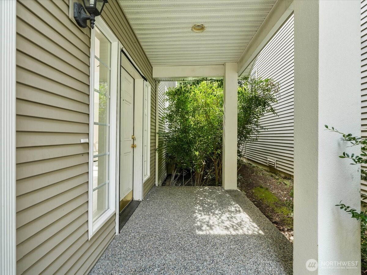 2465 132nd Avenue SE, Bellevue, WA 98005