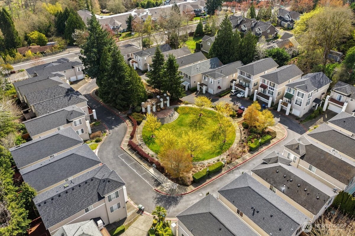 2465 132nd Avenue SE, Bellevue, WA 98005