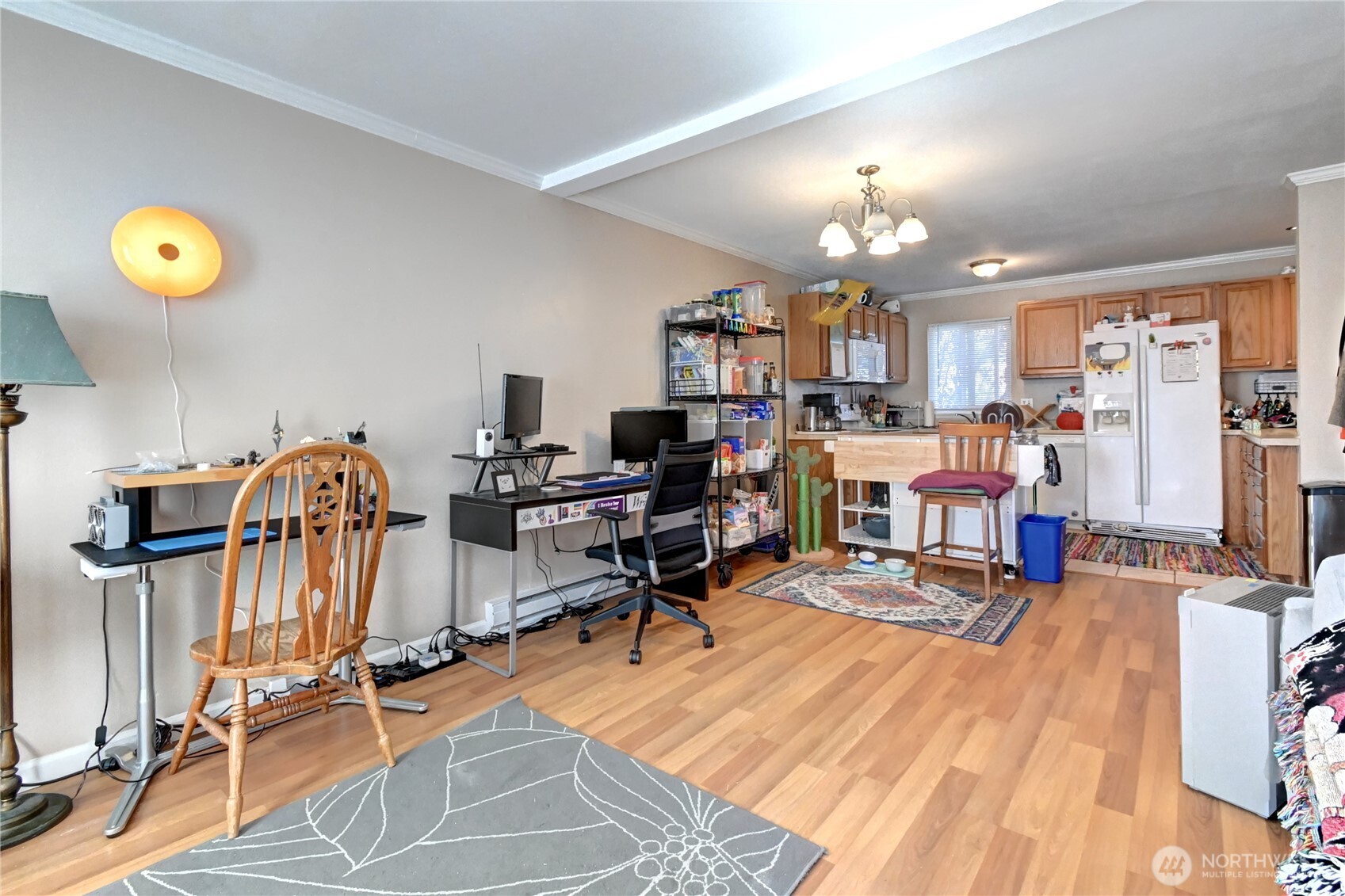 8823 Holly Dr #E206, Everett, WA 98208