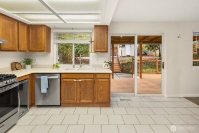 1006 Grant Avenue S, Renton, WA 98057 - Photo 13