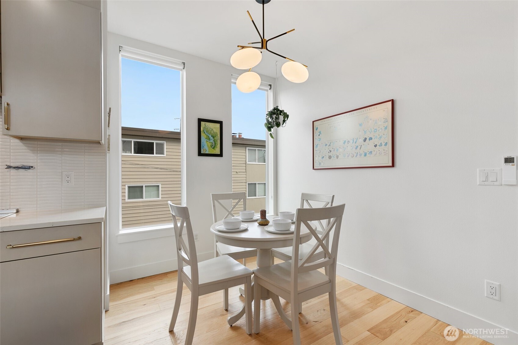 408 Aloha Street , Seattle, WA 98109