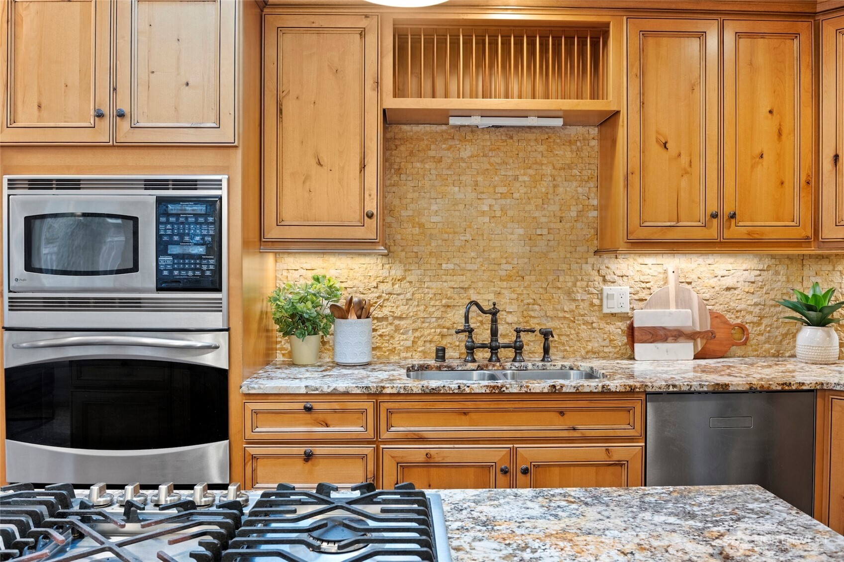 12649 NE 104th Street , Kirkland, WA 98033