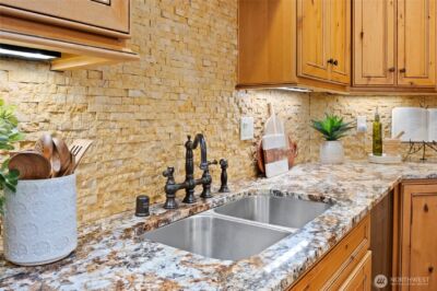 12649 NE 104th Street , Kirkland, WA 98033 - Photo 33