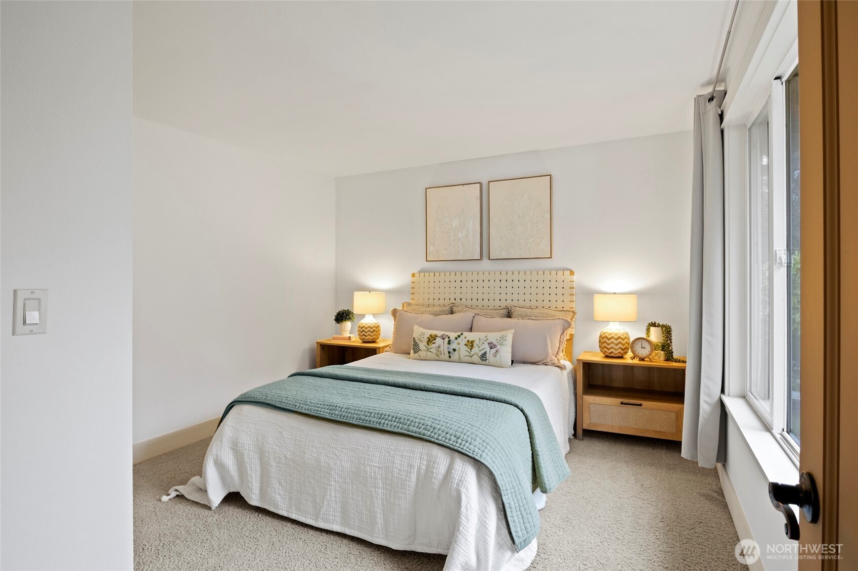 12649 NE 104th Street , Kirkland, WA 98033