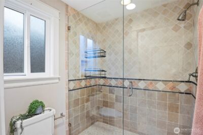 12649 NE 104th Street , Kirkland, WA 98033 - Photo 9