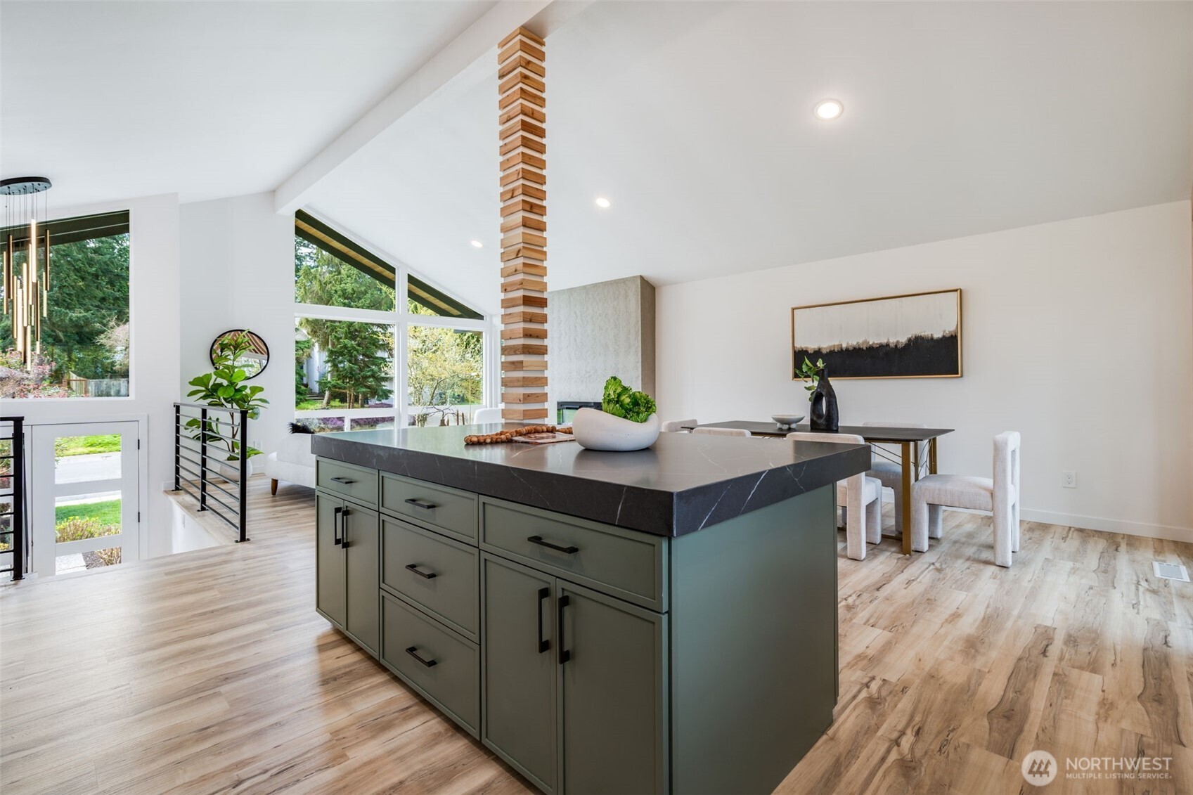 13402 NE 119th Way , Redmond, WA 98052