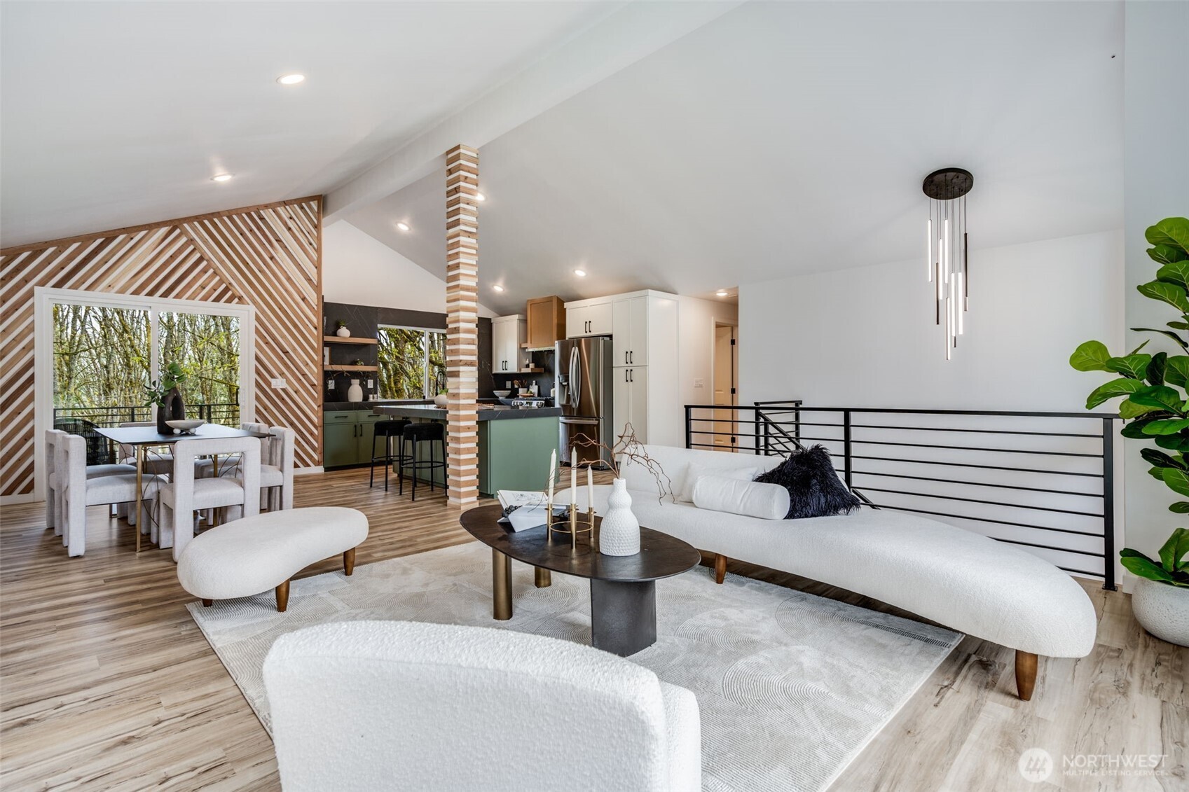 13402 NE 119th Way , Redmond, WA 98052